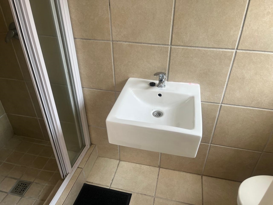 3 Bedroom Property for Sale in Noordwyk Gauteng