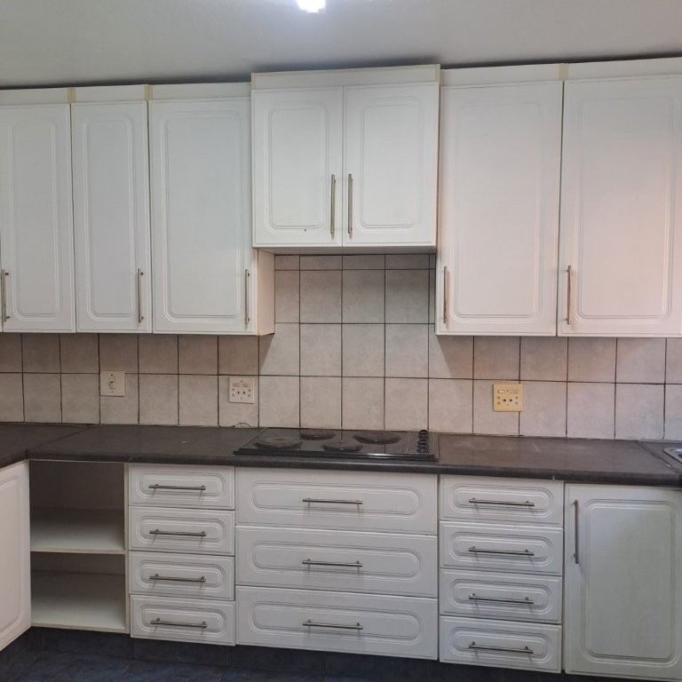 To Let 3 Bedroom Property for Rent in Lyndhurst Gauteng