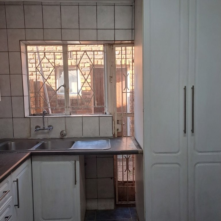 To Let 3 Bedroom Property for Rent in Lyndhurst Gauteng