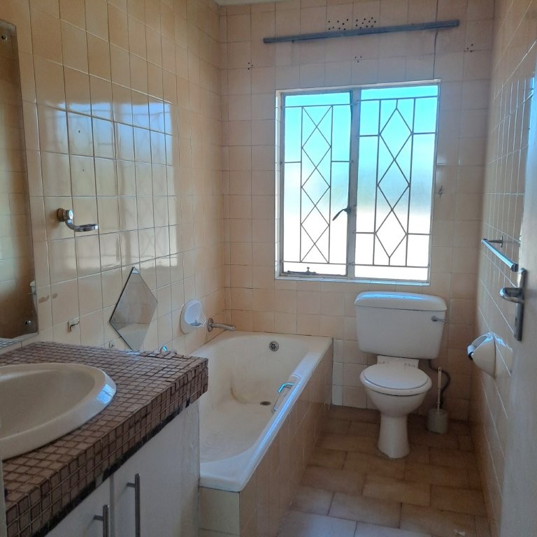To Let 3 Bedroom Property for Rent in Lyndhurst Gauteng