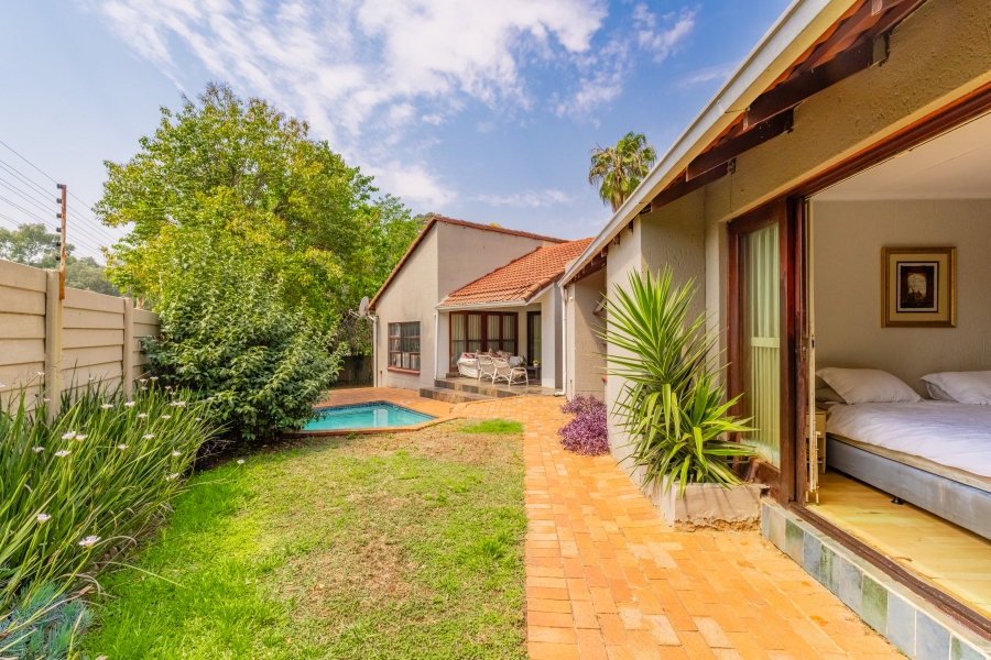 4 Bedroom Property for Sale in Petervale Gauteng