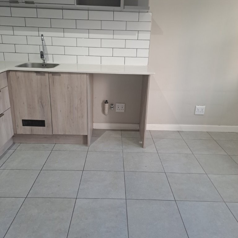 To Let 1 Bedroom Property for Rent in Sandringham Gauteng