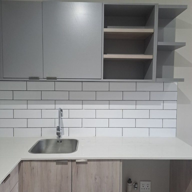 To Let 1 Bedroom Property for Rent in Sandringham Gauteng