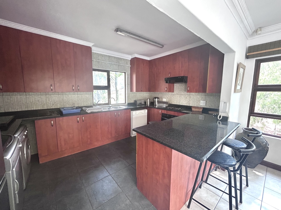 To Let 2 Bedroom Property for Rent in Orchards Gauteng