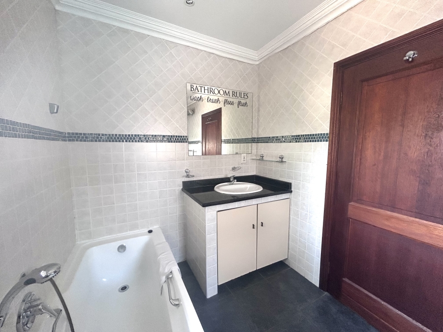 To Let 2 Bedroom Property for Rent in Orchards Gauteng
