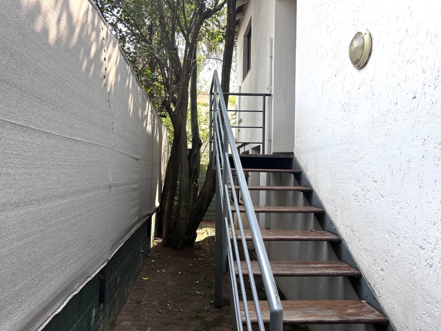 To Let 2 Bedroom Property for Rent in Orchards Gauteng