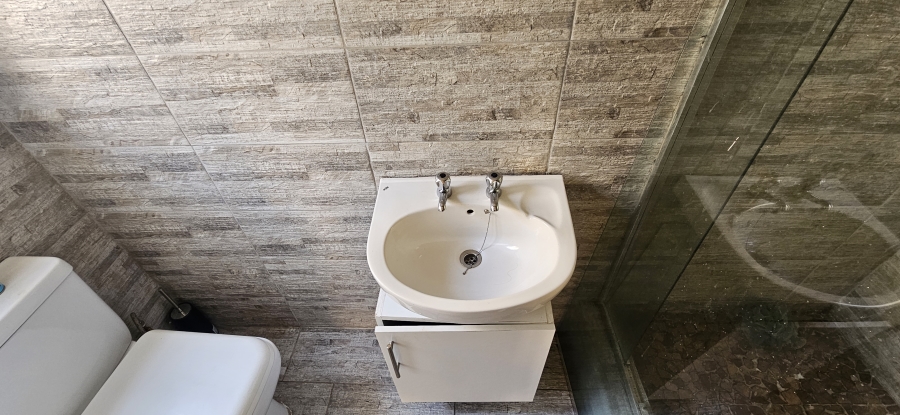 3 Bedroom Property for Sale in Mondeor Gauteng