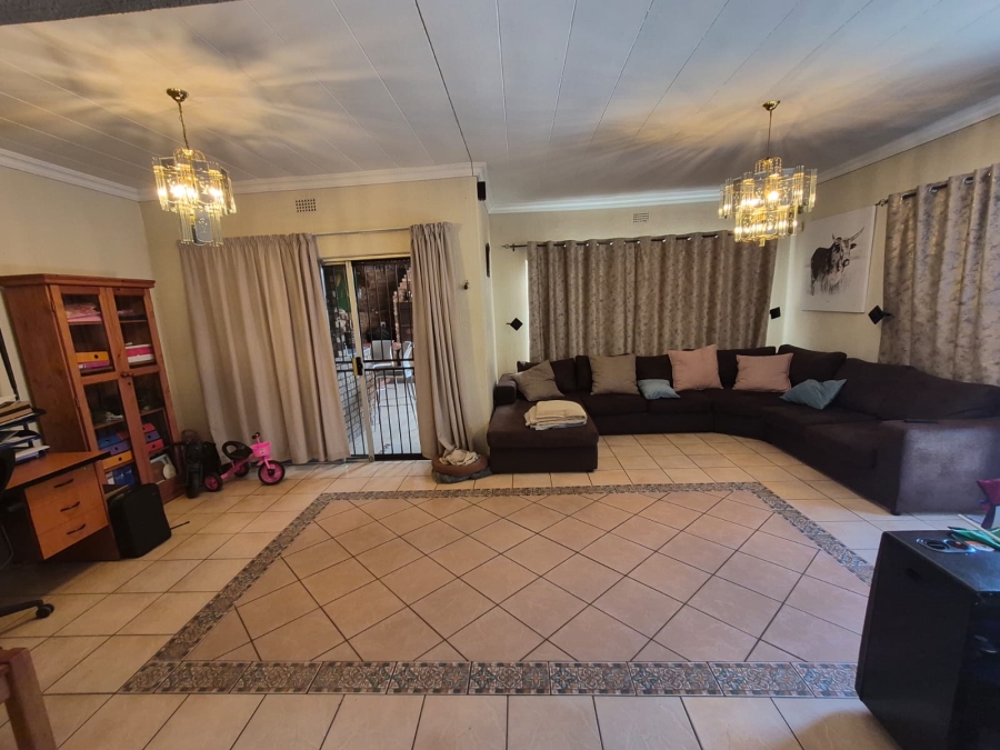 To Let 3 Bedroom Property for Rent in Birchleigh Gauteng