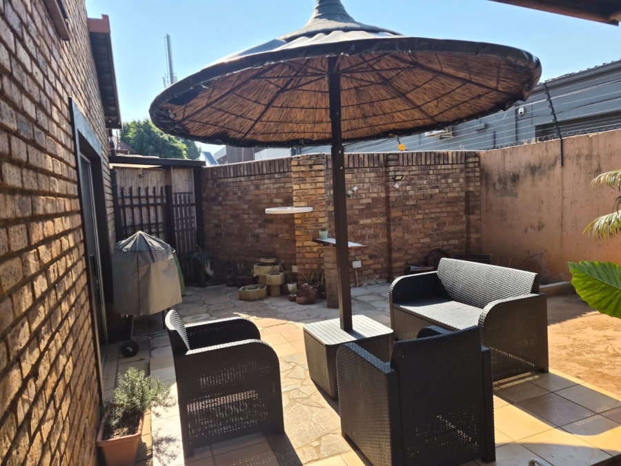 To Let 3 Bedroom Property for Rent in Birchleigh Gauteng