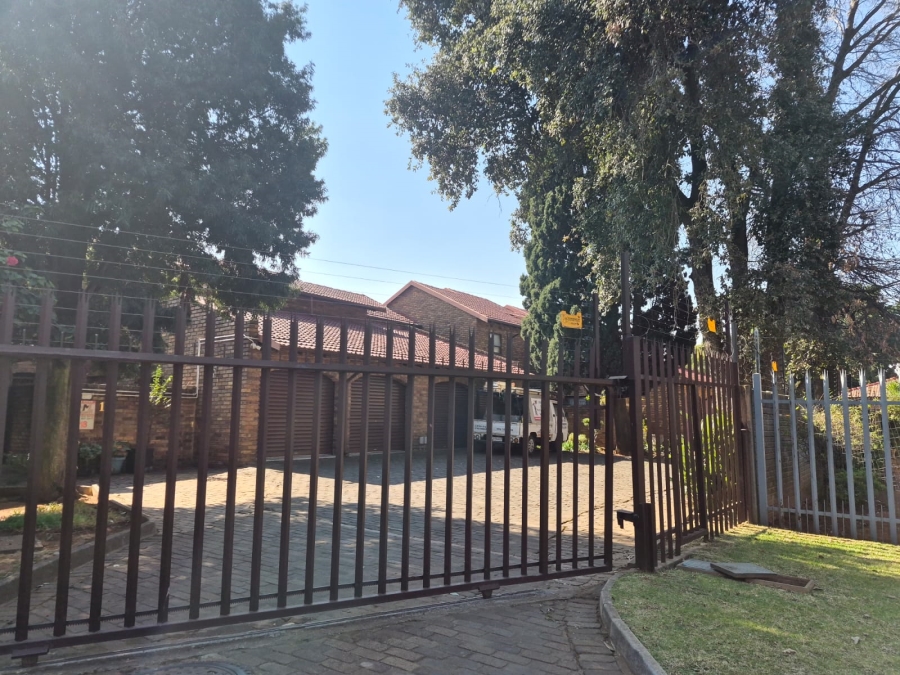 To Let 3 Bedroom Property for Rent in Birchleigh Gauteng
