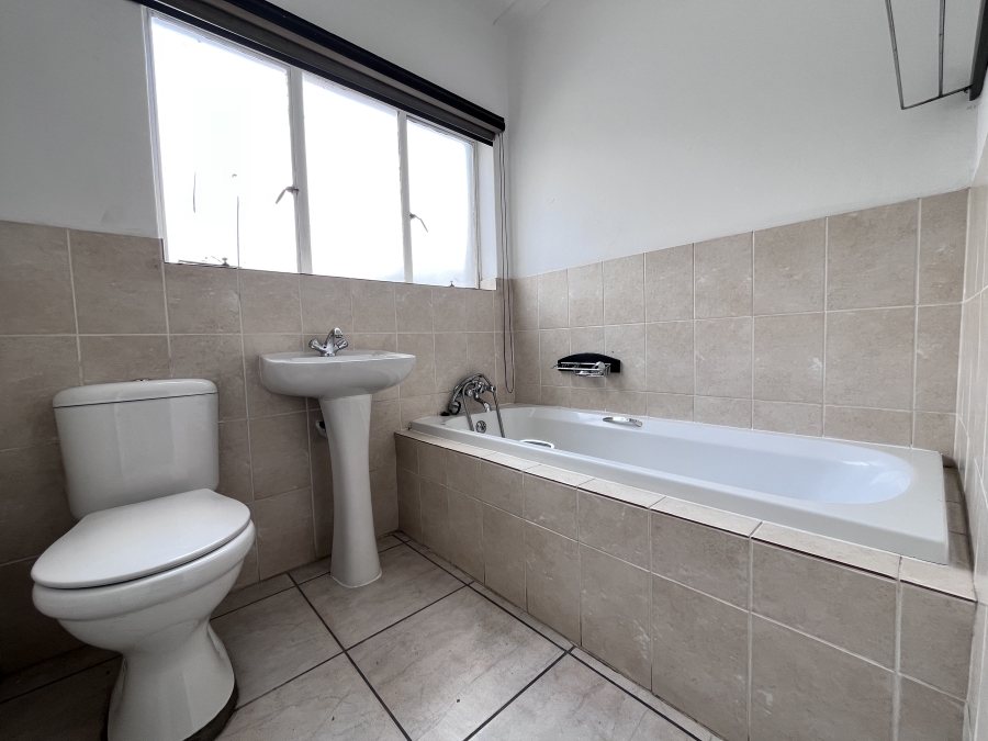 To Let 2 Bedroom Property for Rent in Hoogland Gauteng
