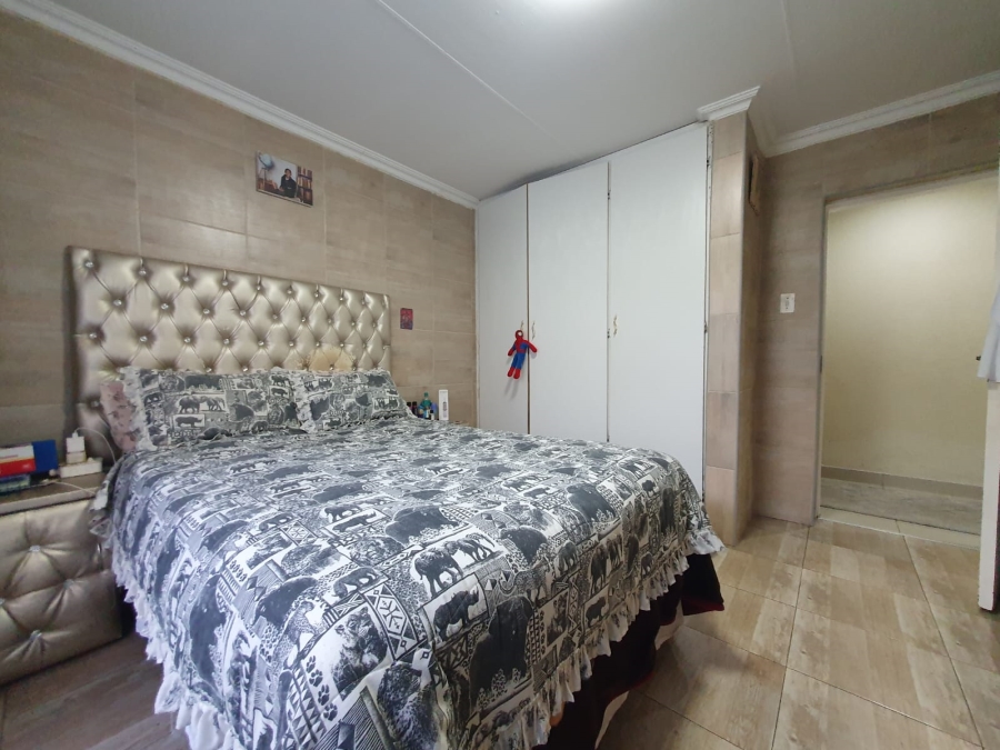 4 Bedroom Property for Sale in Sunair Park Gauteng