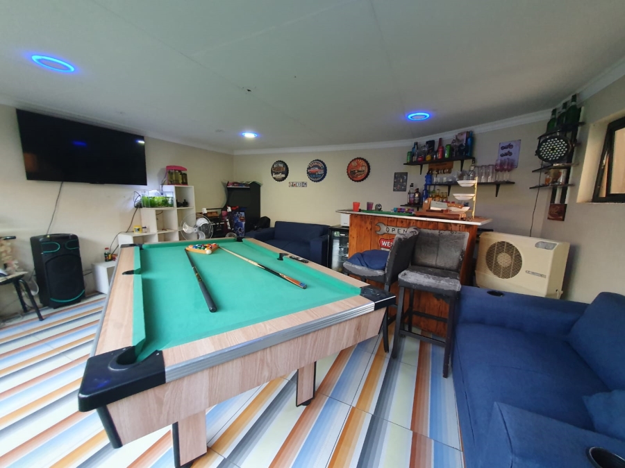 4 Bedroom Property for Sale in Sunair Park Gauteng