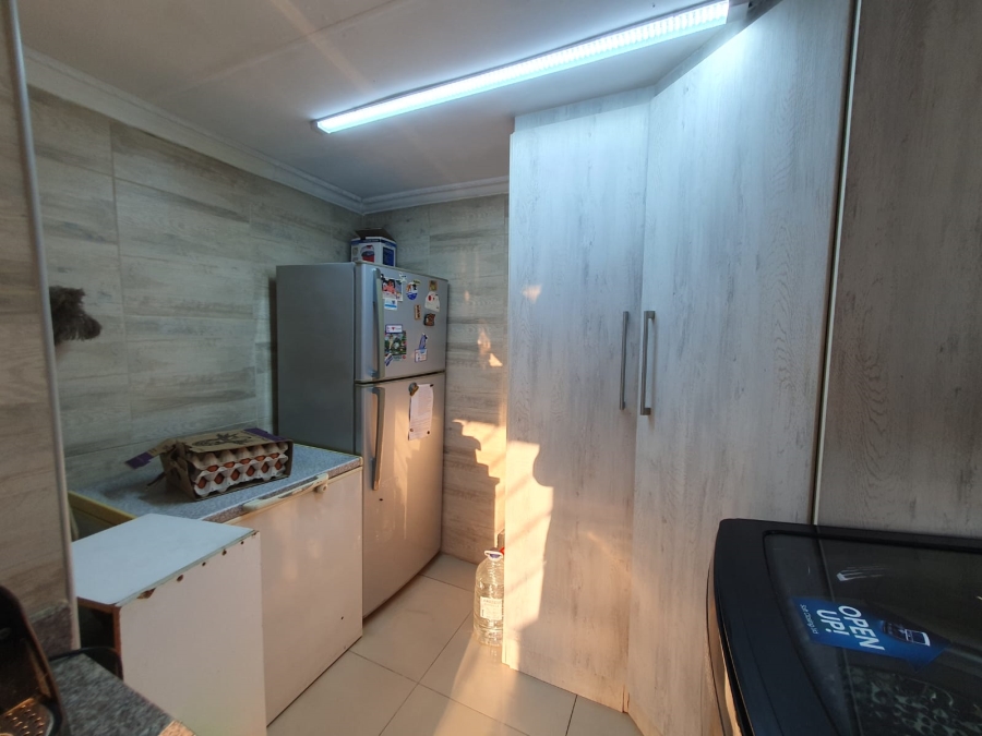 4 Bedroom Property for Sale in Sunair Park Gauteng