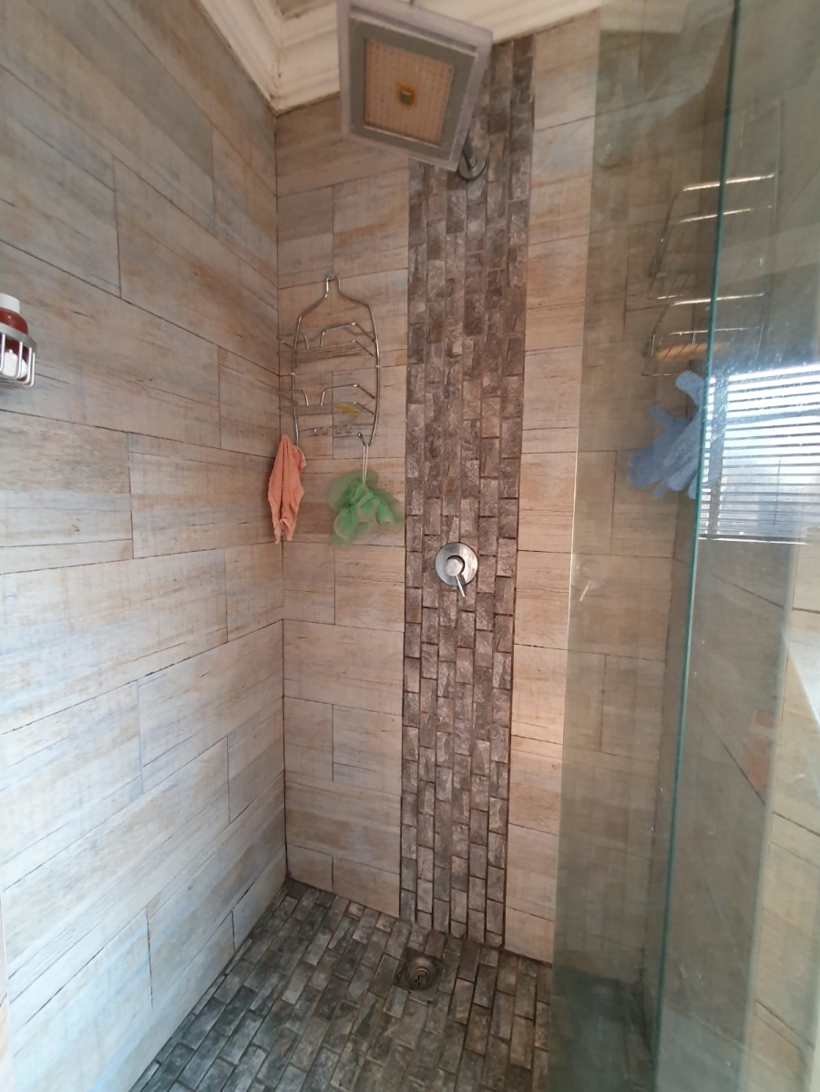 4 Bedroom Property for Sale in Sunair Park Gauteng