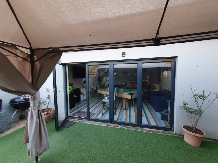 4 Bedroom Property for Sale in Sunair Park Gauteng