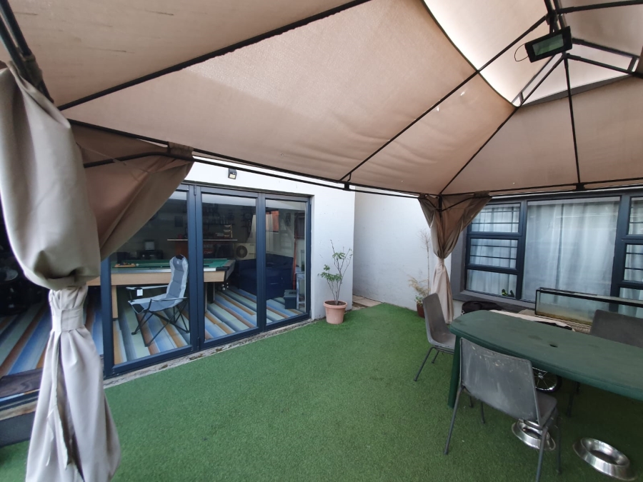 4 Bedroom Property for Sale in Sunair Park Gauteng