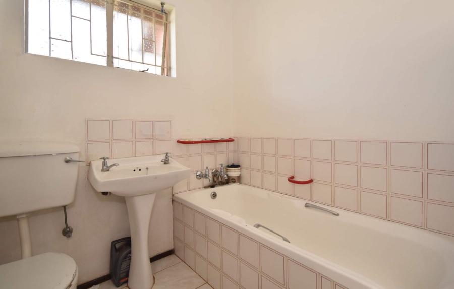 3 Bedroom Property for Sale in Bloubosrand Gauteng