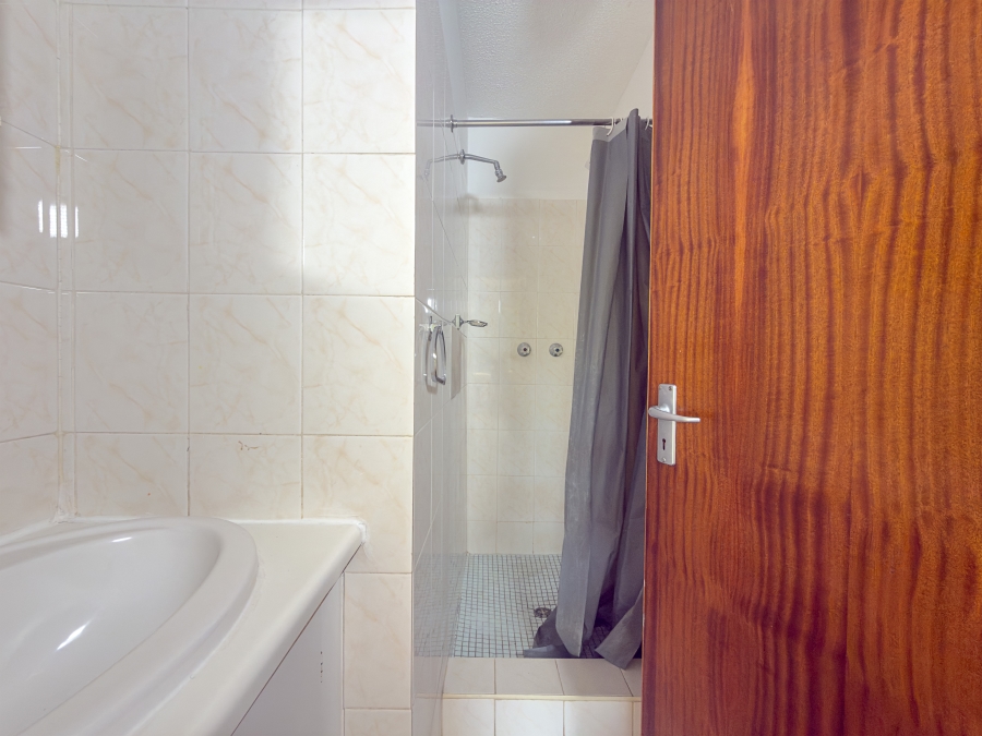 1 Bedroom Property for Sale in Hatfield Gauteng