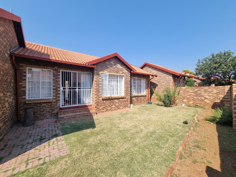 2 Bedroom Property for Sale in Meyerspark Gauteng