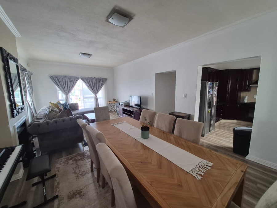 To Let 3 Bedroom Property for Rent in Greenstone Hill Gauteng