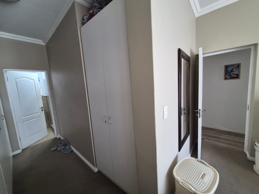 To Let 3 Bedroom Property for Rent in Greenstone Hill Gauteng