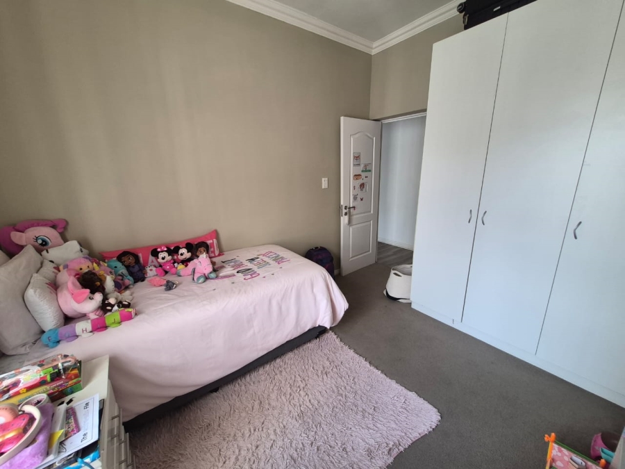 To Let 3 Bedroom Property for Rent in Greenstone Hill Gauteng