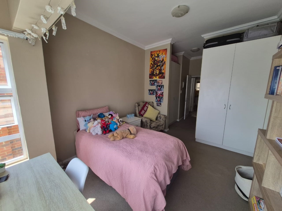 To Let 3 Bedroom Property for Rent in Greenstone Hill Gauteng