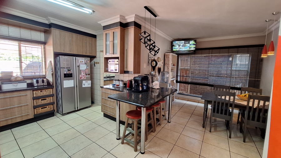 4 Bedroom Property for Sale in Vanderbijlpark SE Gauteng