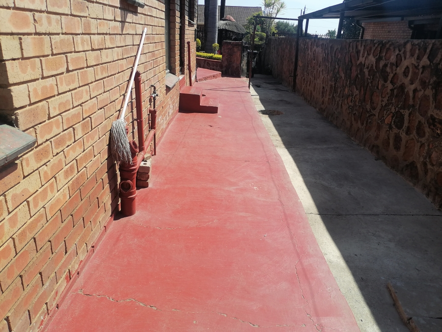 3 Bedroom Property for Sale in Soshanguve DD Gauteng