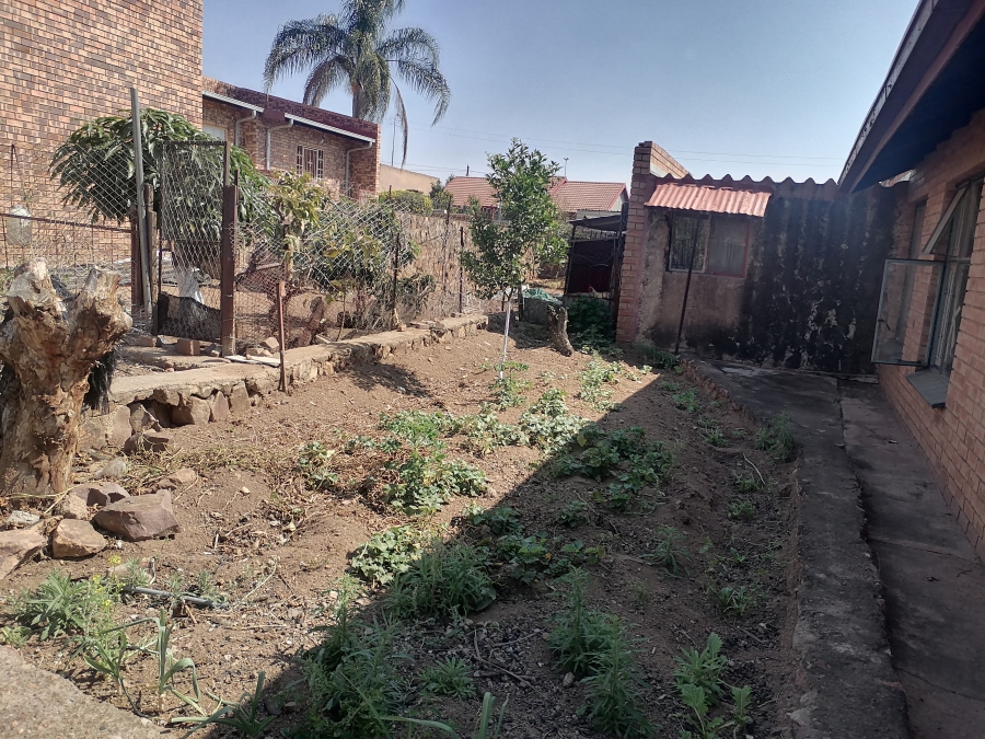 3 Bedroom Property for Sale in Soshanguve DD Gauteng