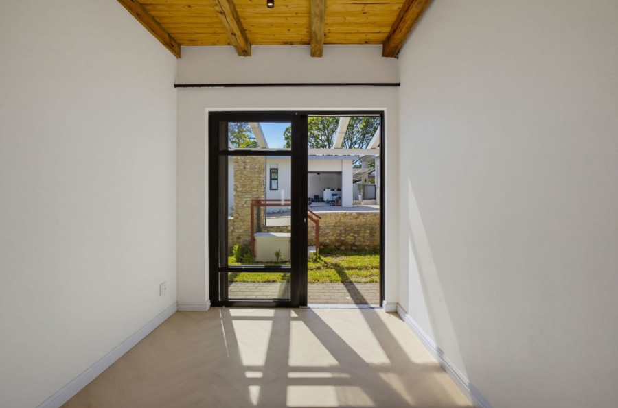To Let 1 Bedroom Property for Rent in Bryanston Gauteng