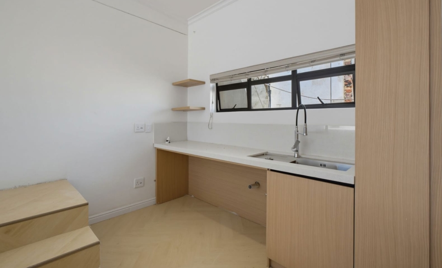 To Let 1 Bedroom Property for Rent in Bryanston Gauteng