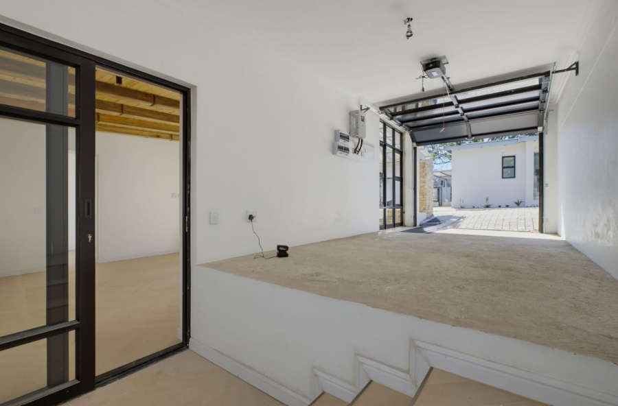 To Let 1 Bedroom Property for Rent in Bryanston Gauteng