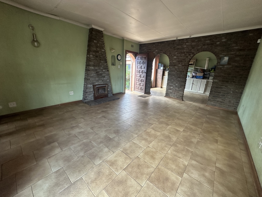 5 Bedroom Property for Sale in Simmerfield Gauteng