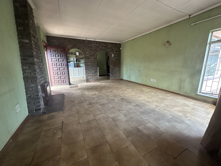 5 Bedroom Property for Sale in Simmerfield Gauteng