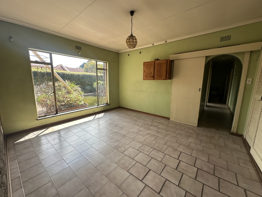 5 Bedroom Property for Sale in Simmerfield Gauteng