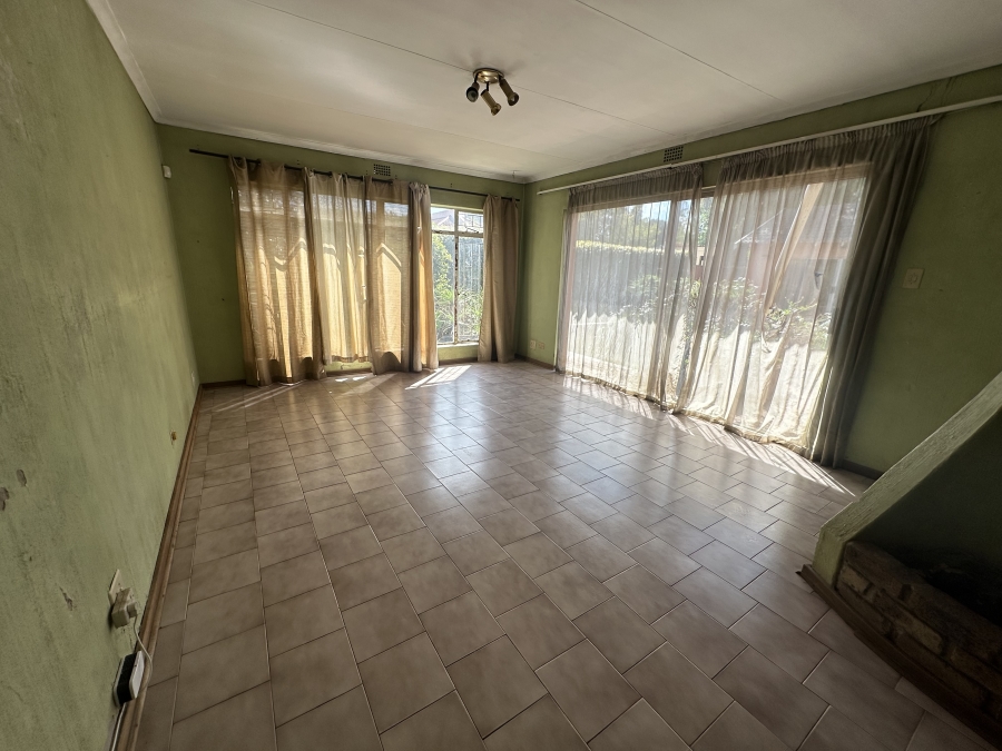 5 Bedroom Property for Sale in Simmerfield Gauteng