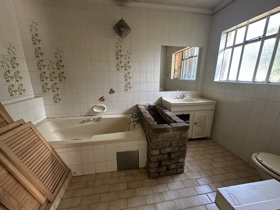5 Bedroom Property for Sale in Simmerfield Gauteng