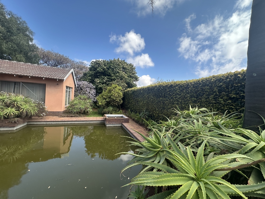 5 Bedroom Property for Sale in Simmerfield Gauteng