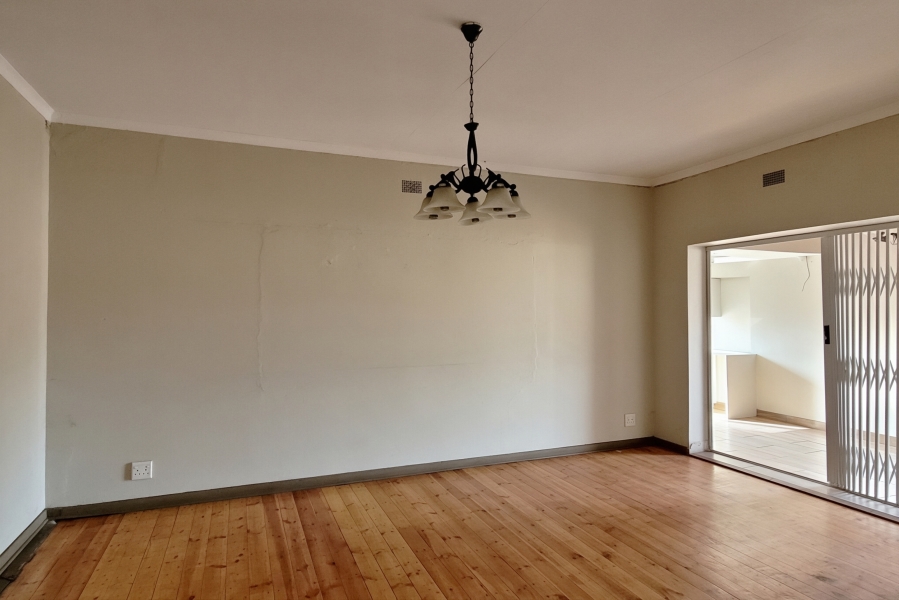 To Let 4 Bedroom Property for Rent in Sunnyridge Gauteng