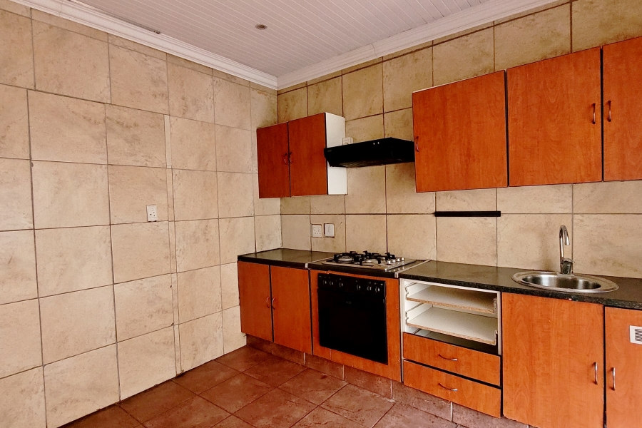 To Let 4 Bedroom Property for Rent in Sunnyridge Gauteng