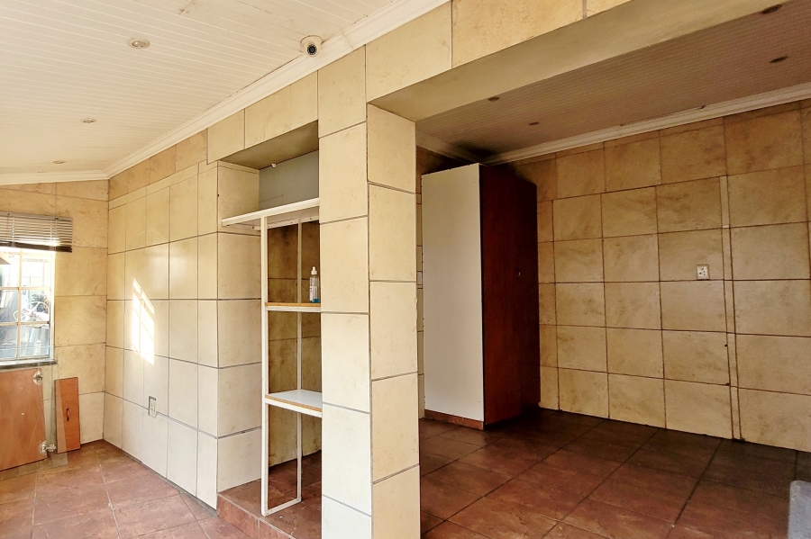 To Let 4 Bedroom Property for Rent in Sunnyridge Gauteng