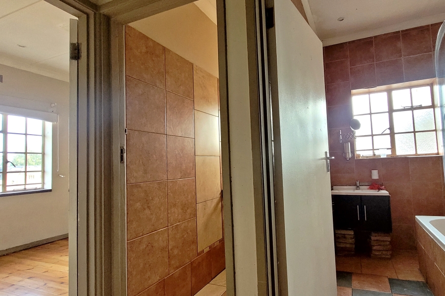 To Let 4 Bedroom Property for Rent in Sunnyridge Gauteng