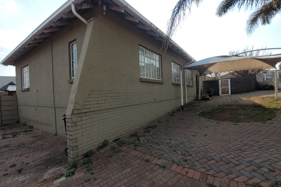 To Let 4 Bedroom Property for Rent in Sunnyridge Gauteng