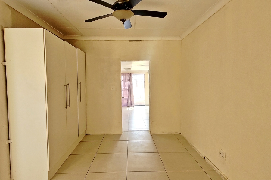 To Let 1 Bedroom Property for Rent in Sunnyridge Gauteng