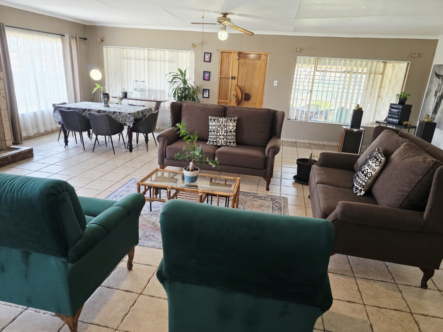 3 Bedroom Property for Sale in Walker Fruit Farms Gauteng
