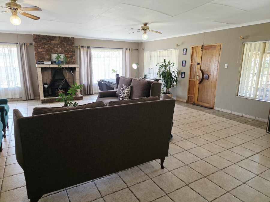 3 Bedroom Property for Sale in Walker Fruit Farms Gauteng