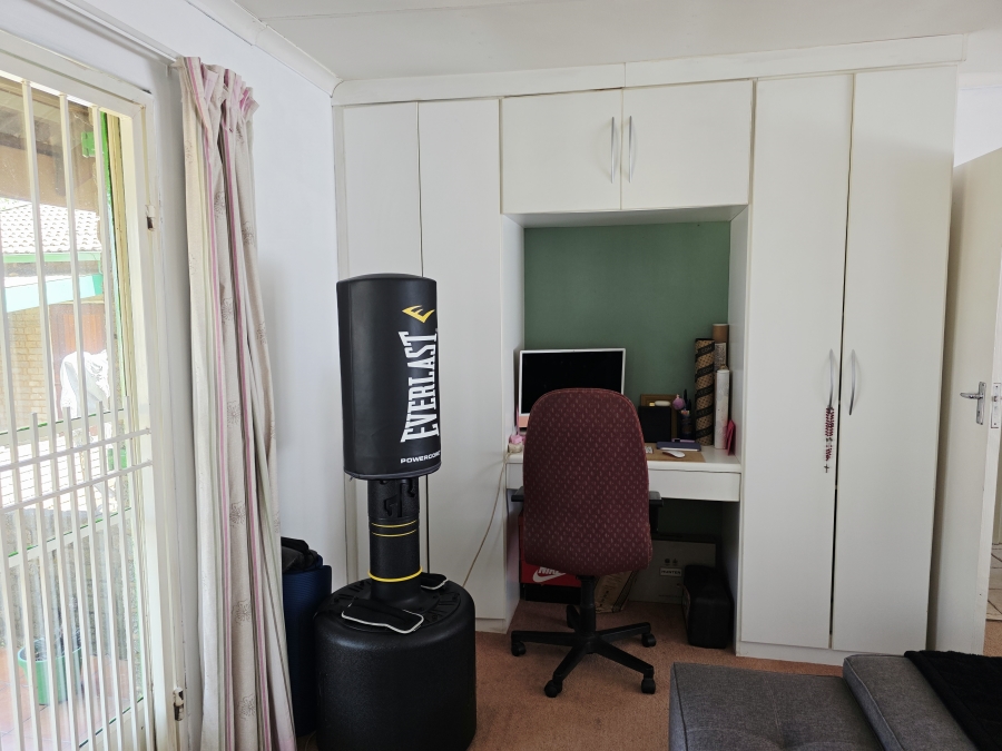 3 Bedroom Property for Sale in Walker Fruit Farms Gauteng