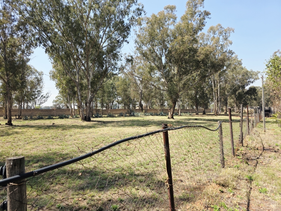 3 Bedroom Property for Sale in Walker Fruit Farms Gauteng